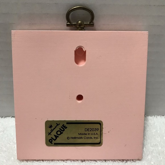 Vintage  Hallmark Betsey‎ Clark Plaque "A Good Friend Is A Forever Frien… - Picture 2 of 6